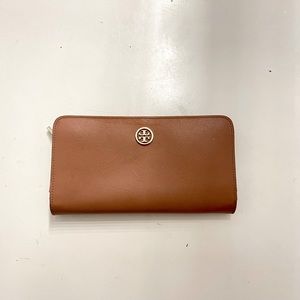 Tory Burch Fold-over Wallet with Coin Compartment (Cognac)